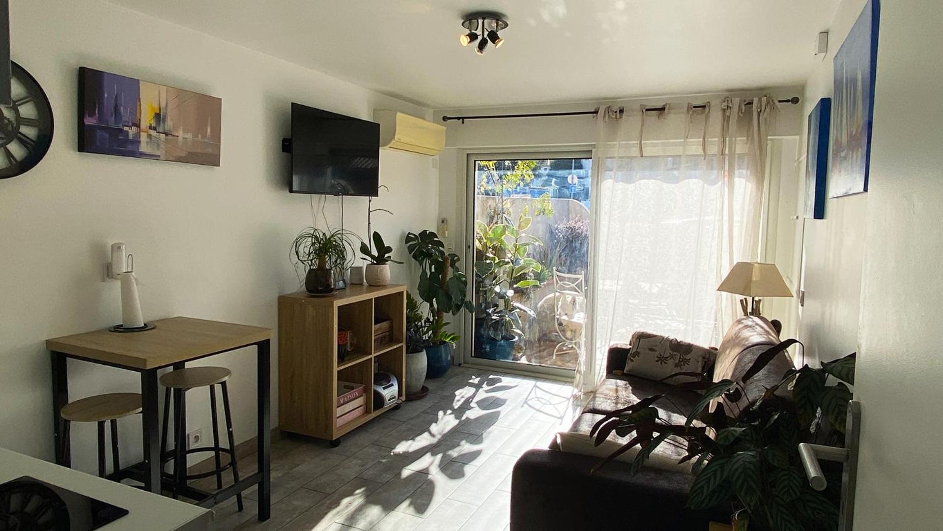Studio Clair, Climatise Avec Jardin Et Parking แปร์ปินญอง ภายนอก รูปภาพ